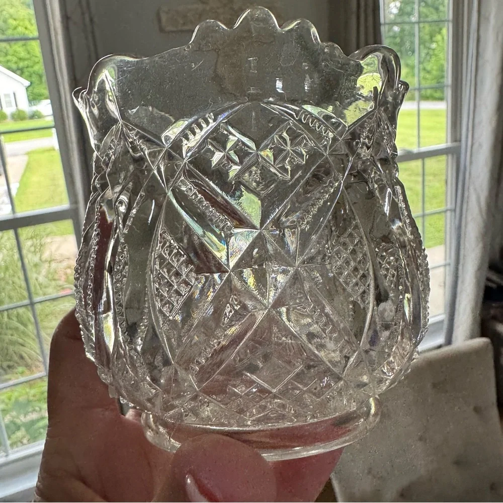 Elegant Clear Crystal Vase